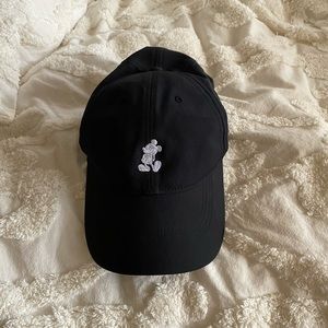 Black Mickey Mouse Nike hat